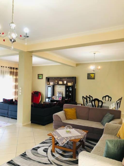 Villa Uklala Kamez Zewnętrze zdjęcie