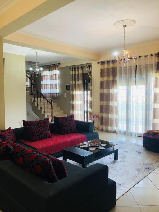 Villa Uklala Kamez Zewnętrze zdjęcie